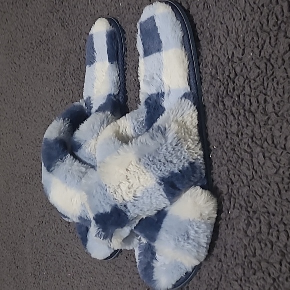 LC Lauren Conrad Blue and White Checkered Slippers. - Picture 2 of 3